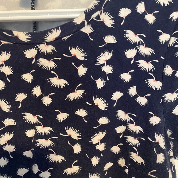 L t-shirt dress - Picture 2 of 3